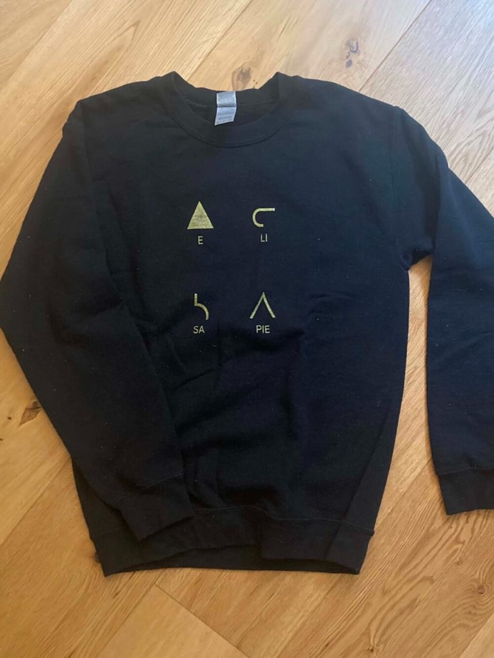 Elisapie hoodie